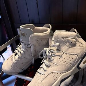 Jordan retro 6’s Georgetown Suede High-Top Sneakers in Light Gray